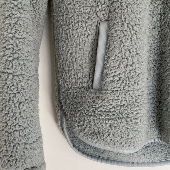 Abercrombie & Fitch 3/4 Zip Sherpa - Picture 6 of 6